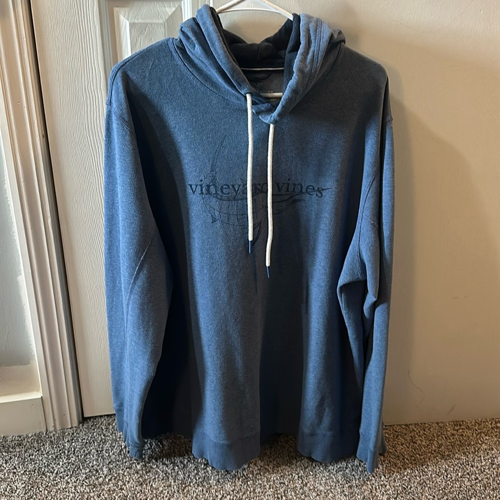 Mens Vineyard Vines hoodie
